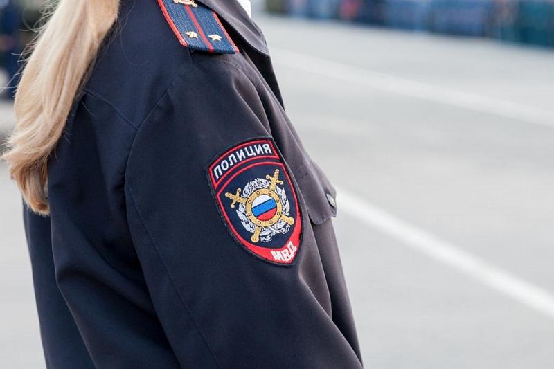 На жителя Краснодарского края завели уголовное дело за оскорбление женщины-полицейского