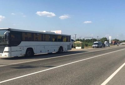 Пассажирский автобус Ейск-Геленджик-Краснодар столкнулся с КамАЗом