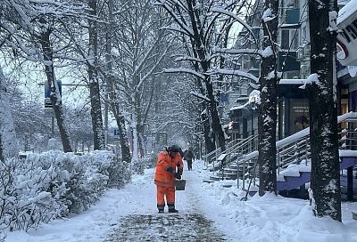 Коммунальщики Краснодара работают в усиленном режиме