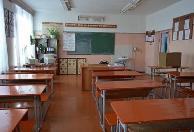 В Краснодарском крае закрывают аварийную школу. Что будет с ее учениками