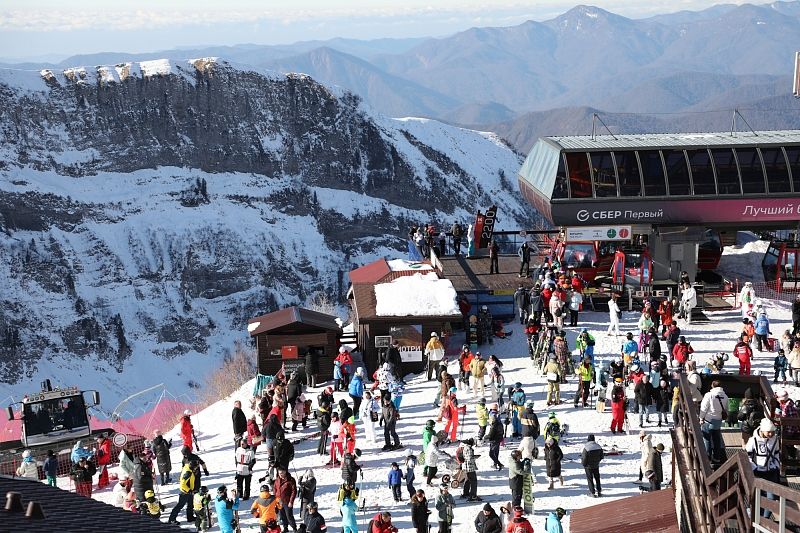 Почти 700 тысяч человек отдохнули с начала года на горнолыжных курортах Сочи 