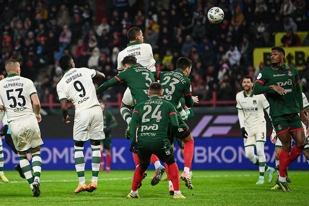 «Краснодар» вернулся на первое место РПЛ после ничьей с «Локомотивом»