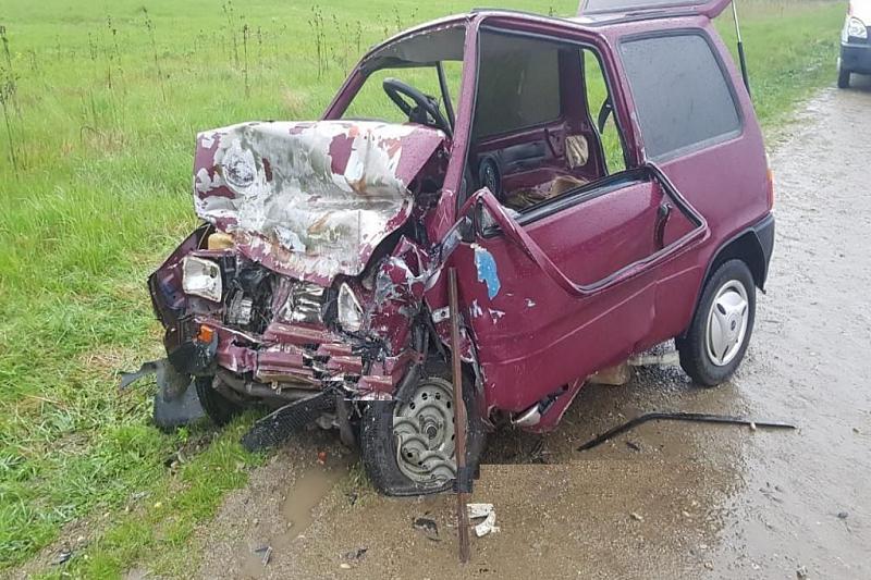 В Краснодарском крае в жестком ДТП погибла женщина-водитель «Оки»