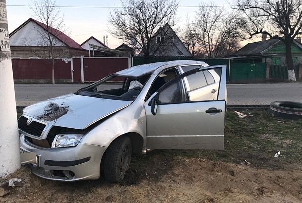 В ДТП пострадал пьяный водитель опрокинувшейся иномарки