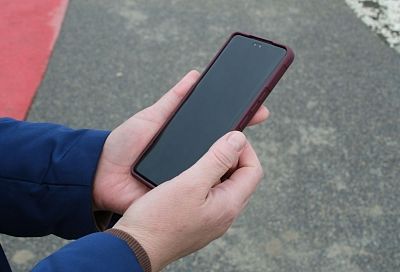 Фальшивые путевки и QR-коды: в полиции назвали сезонные схемы мошенников