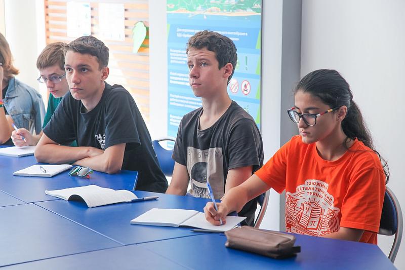 В детском центре «Орленок» проходит Южный математический турнир школьников
