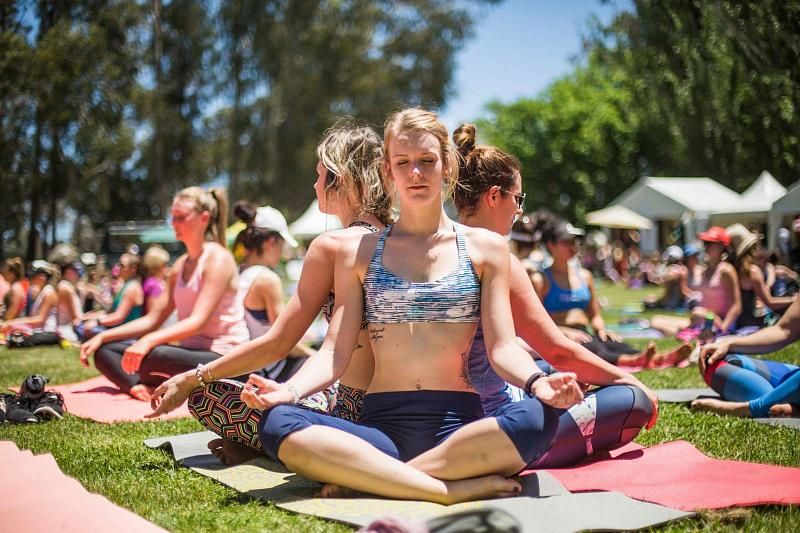 В Геленджике отмечают Международный день йоги