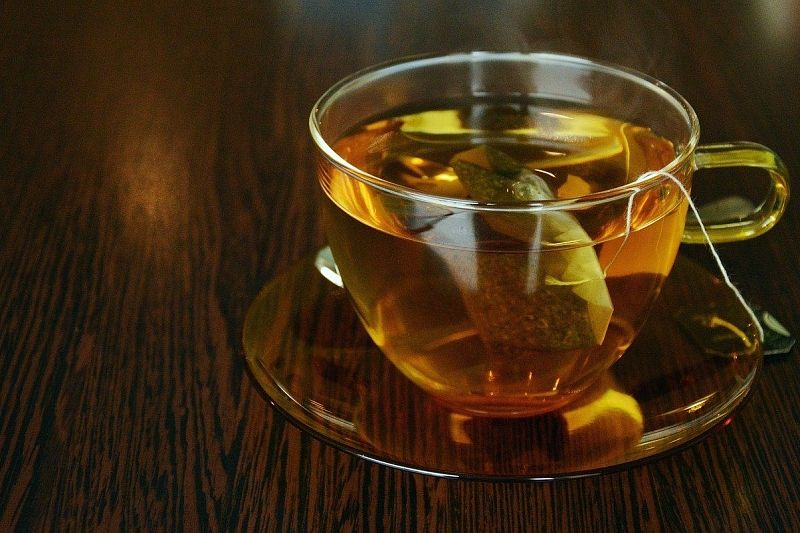 Диетолог предупреждает: обычный чай может быть ядовитым 
