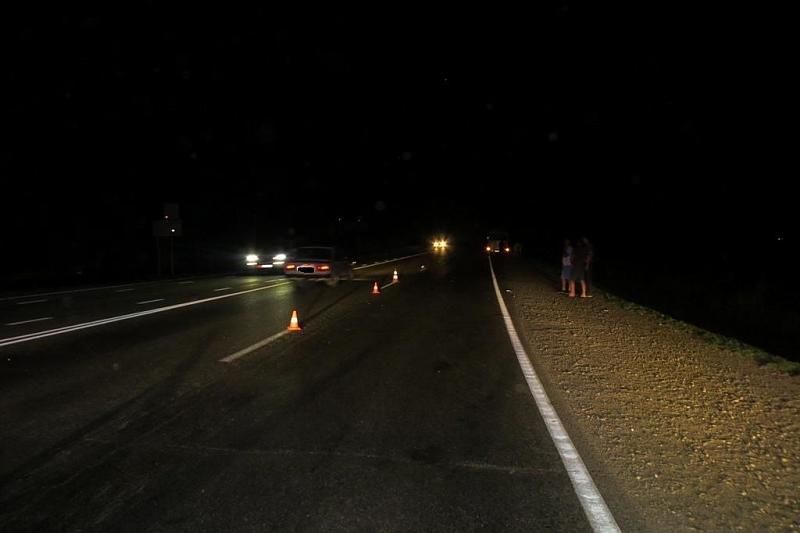 В Краснодарском крае водитель иномарки сбил на ночной трассе пешехода