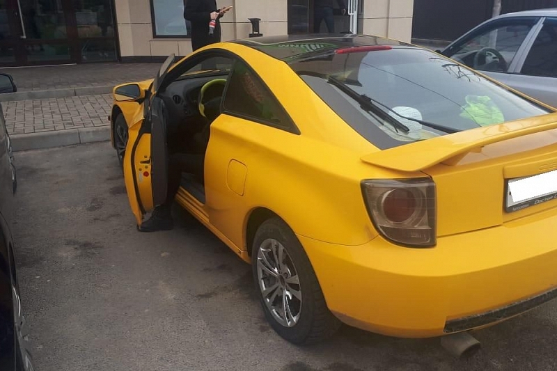 Жительница Краснодарского края лишилась Toyota Celica за долги по коммуналке