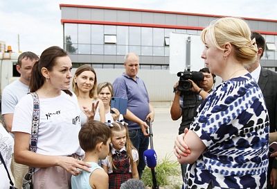 В Краснодаре решат вопрос с дорогой для детей к школе в микрорайоне Губернском