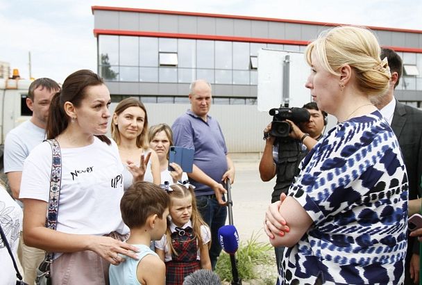 В Краснодаре решат вопрос с дорогой для детей к школе в микрорайоне Губернском