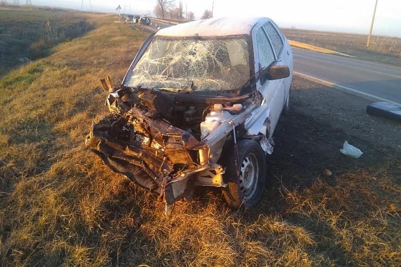 В Краснодарском крае пьяный 16-летний подросток устроил аварию. Пострадала девушка