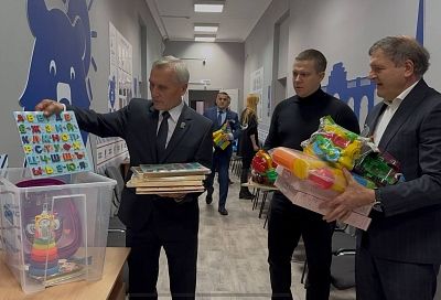 На Кубани стартовала всероссийская акция «Единой России» «Коробка храбрости»