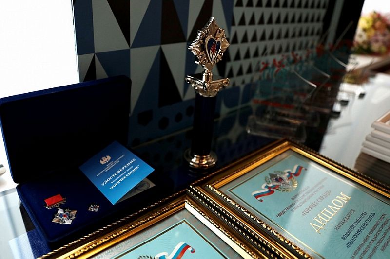 Губернатор Краснодарского края Вениамин Кондратьев наградил лауреатов Всероссийской инициативы «Горячее сердце»