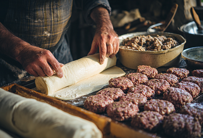 Котлеты в тесте как в школе из 80-х — сочные внутри, хрустящие снаружи