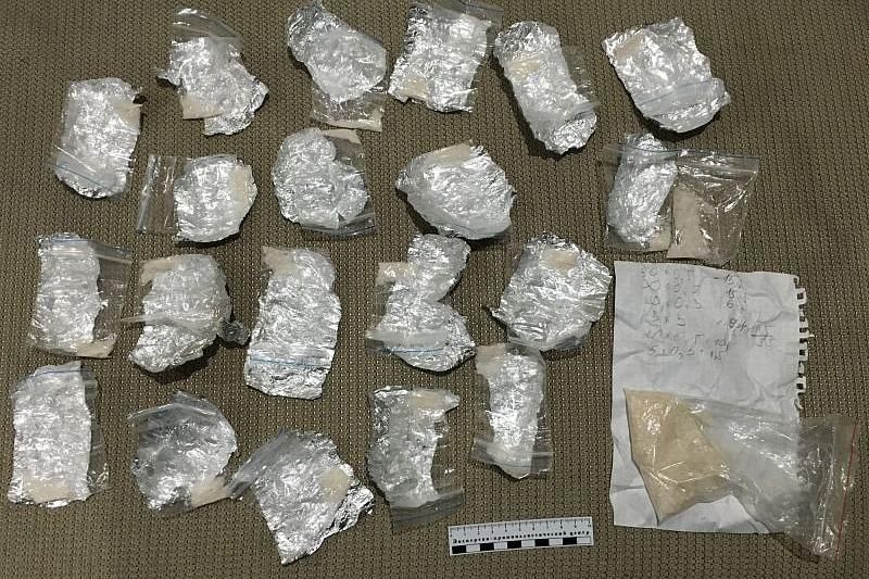 В Анапе задержали мужчину с 22 свертками наркотиков в кармане