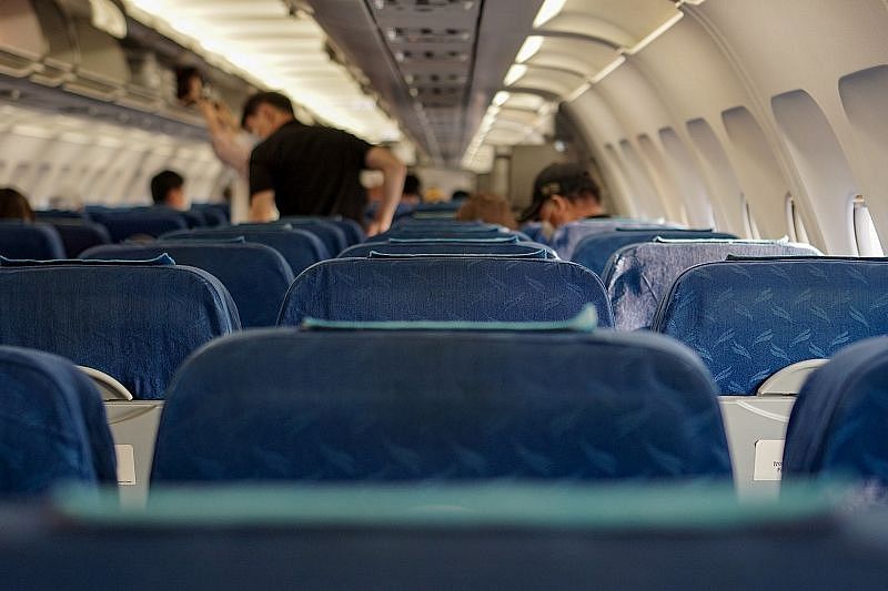 Летевший из Москвы в Анталию самолет сел в Краснодаре из-за плохого самочувствия пассажирки