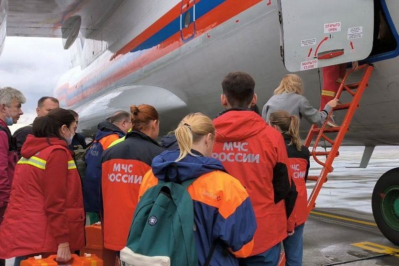 Спецборт МЧС вылетел из Москвы в Краснодарский край для перевозки пострадавших в ЧП в Ейске