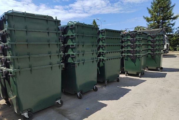 Две тысячи новых мусорных контейнеров установят в Сочи