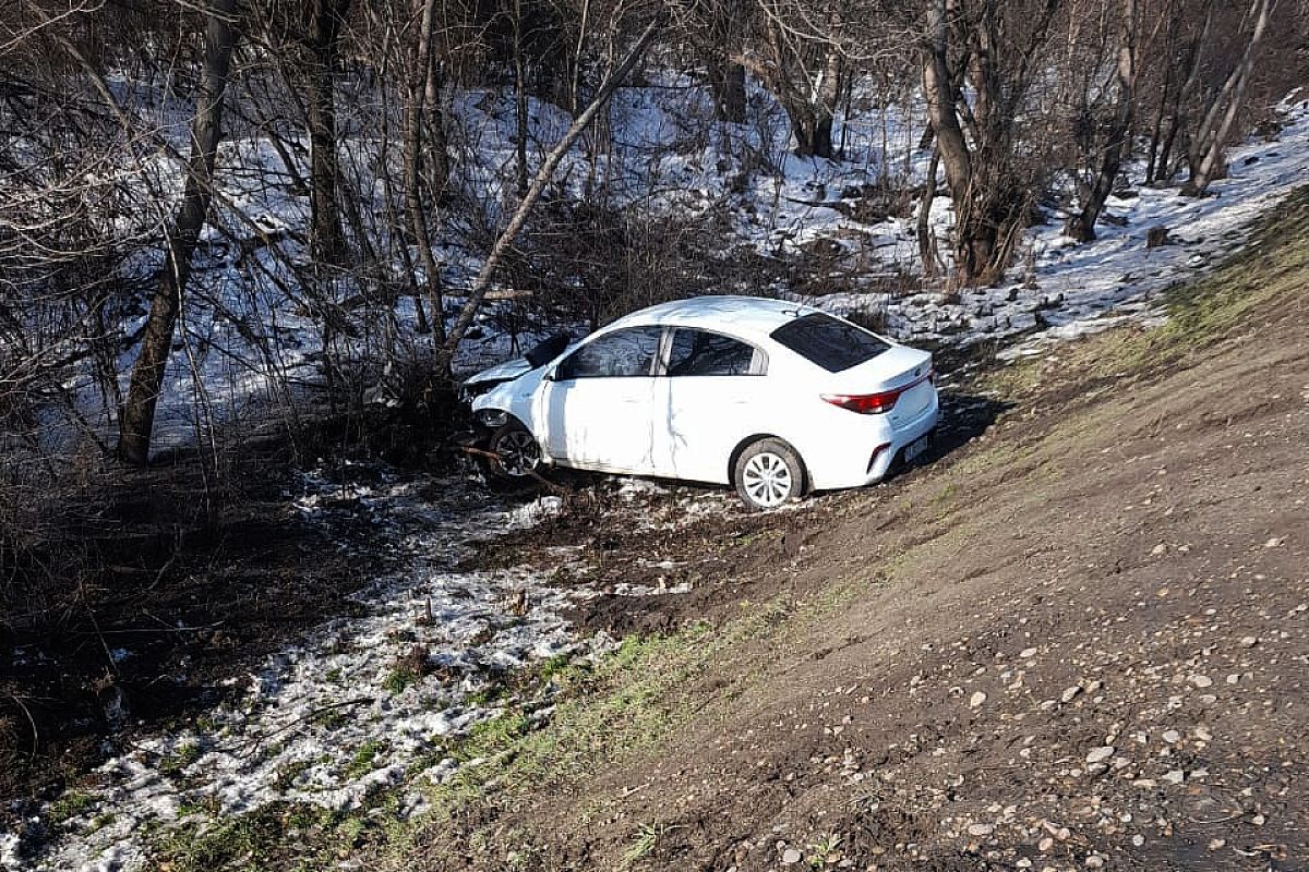 В ДТП с участием двух иномарок пострадала водитель Kia