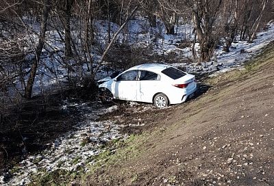 В ДТП с участием двух иномарок пострадала водитель Kia