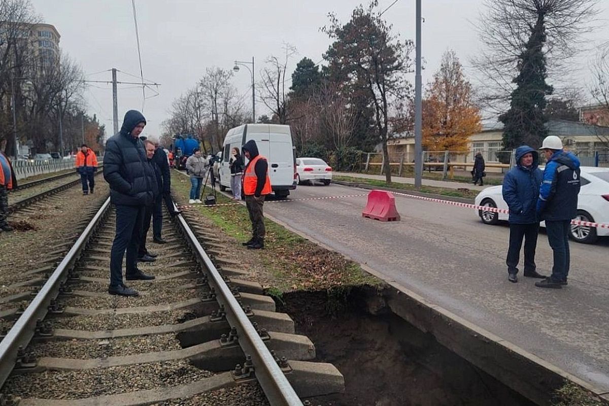 Ветхий канализационный коллектор по улице Московской в Краснодаре планируют полностью заменить 