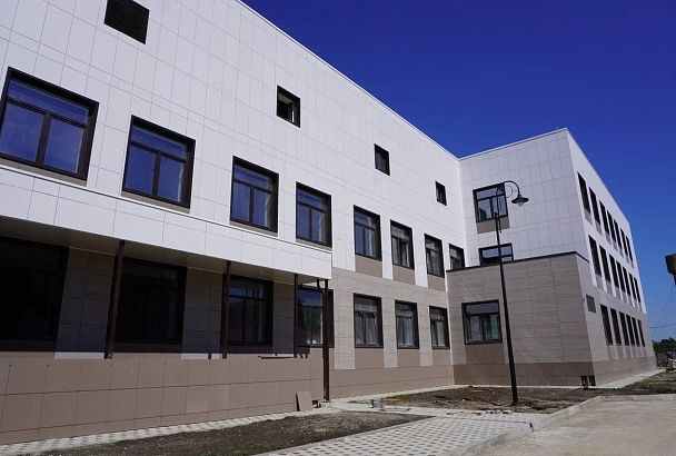 В Краснодарском крае продолжается строительство поликлиник