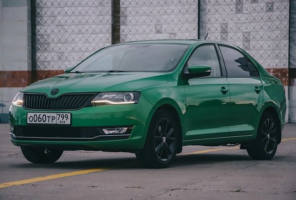 Skoda Octavia и Kia Rio стали самыми популярными среди россиян автомобилями с пробегом