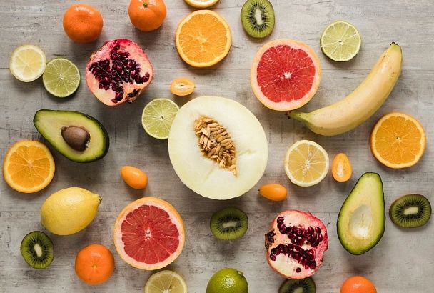 Частить не надо: какие фрукты не стоит есть каждый день