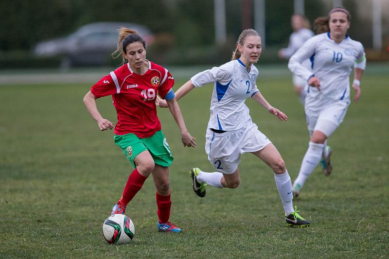 В Сочи женские молодежные сборные сыграют в футбол