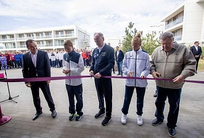 Вениамин Кондратьев принял участие в открытии спорткомплекса «Волейград Арена» и Аллеи Славы отечественного волейбола в Анапе