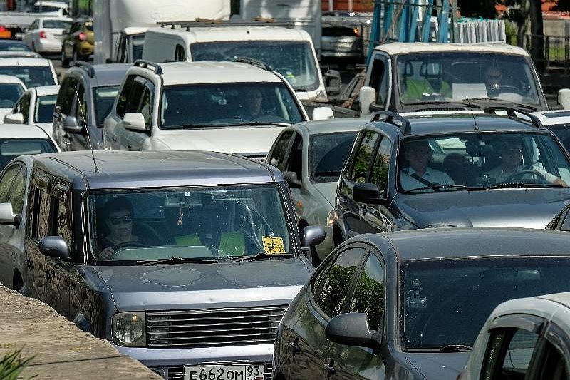 «Забудьте о личном транспорте»: жителей Краснодара предупредили о транспортном коллапсе