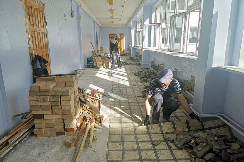В Туапсинском районе начали ремонтировать школы и детские сады