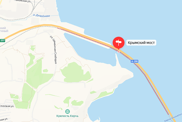 Четырехкилометровая пробка образовалась у Крымского моста со стороны Керчи