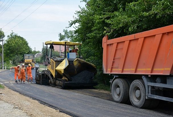 Более 211 км автомобильных дорог обновят в Брюховецком районе в 2021 году