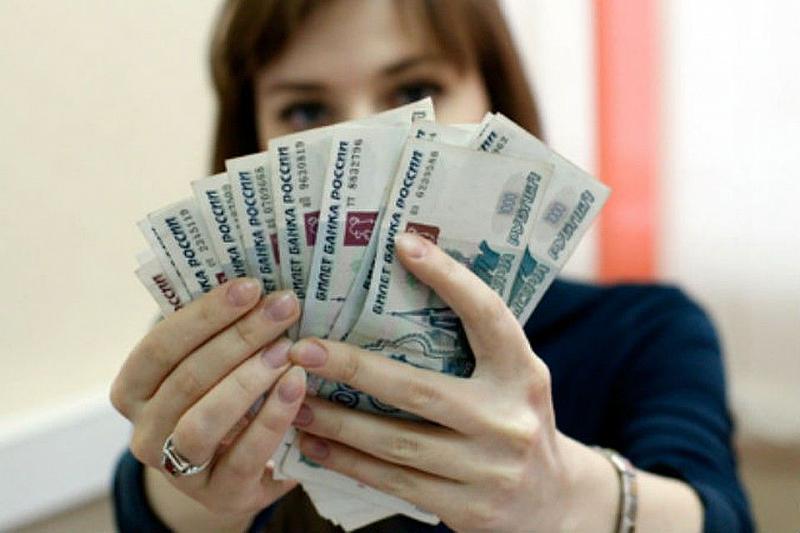 Горячие вакансии августа: кому в Краснодарском крае предлагают зарплату до 250 000 рублей