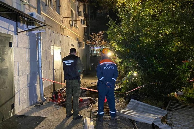 Глава СК Бастрыкин взял на контроль дело с обрушением балкона пятиэтажки в Сочи, где погибли 3 человека
