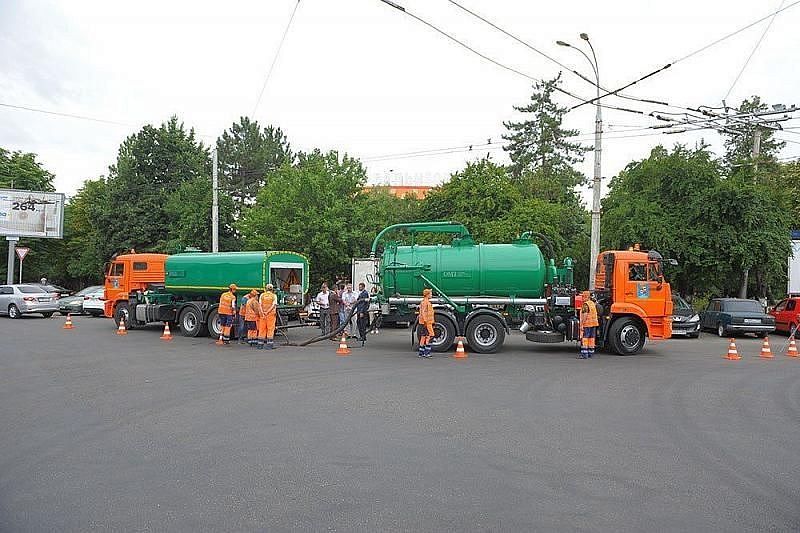 Мэр Краснодара раскритиковал состояние городской ливневки
