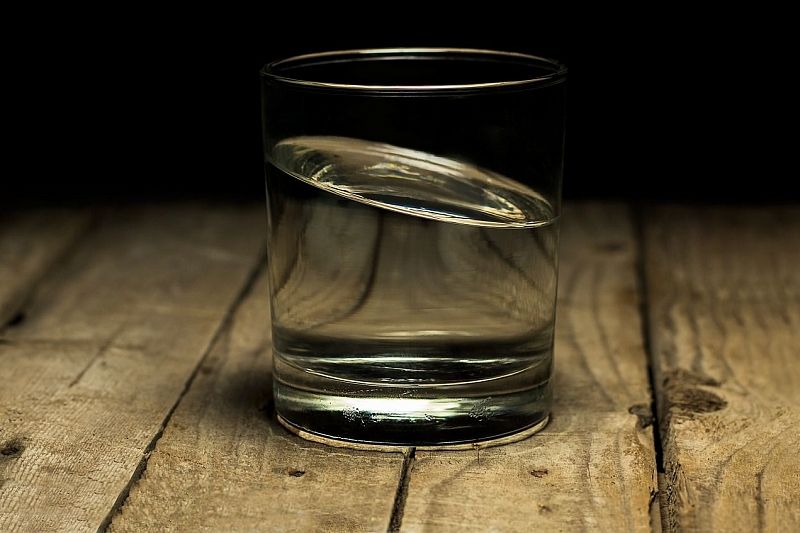 Как нельзя пить воду по утрам, чтобы не вызвать рак 