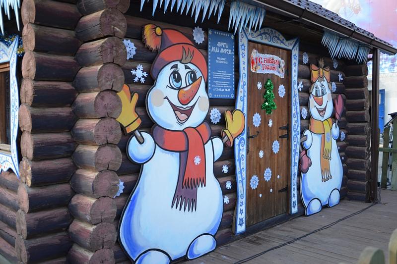 Почтовый домик Деда Мороза в Краснодаре ждет гостей.