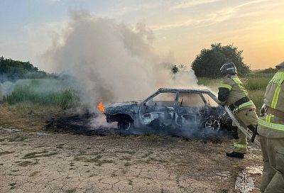 Уголовное дело возбудили после гибели 3-летнего ребенка при возгорании легковушки в Адыгее