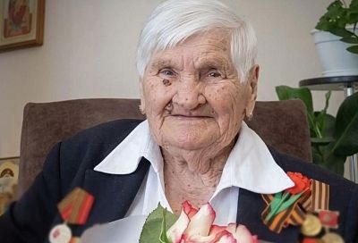Вениамин Кондратьев поздравил ветерана Великой Отечественной войны из Усть-Лабинска со 101-летием
