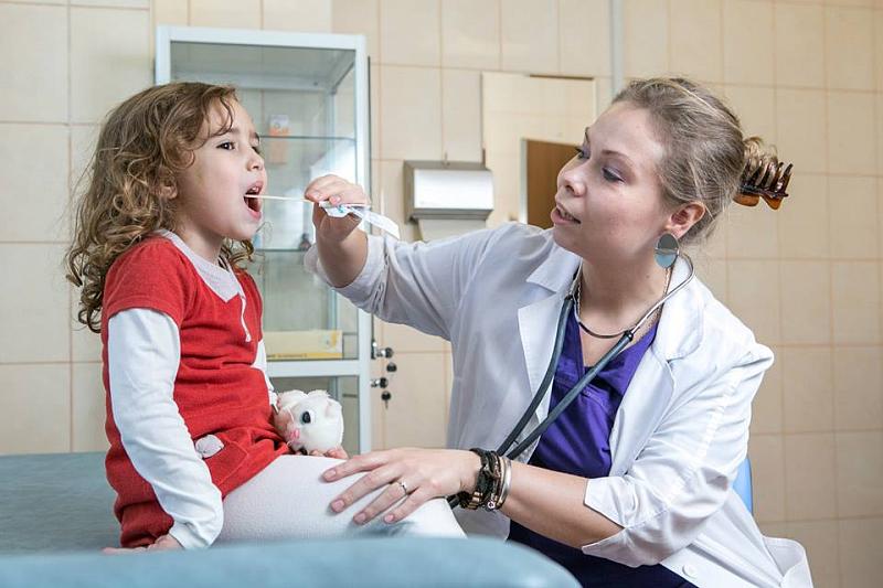 В Краснодарском крае более 700 тысяч детей прошли профилактические осмотры