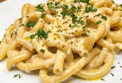 Кремово-нежные макароны на сковороде: быстрый ужин, когда времени в обрез