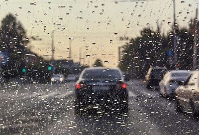 Когда день короче, а дорога опаснее: как осенью водителям и пешеходам не стать участниками ДТП