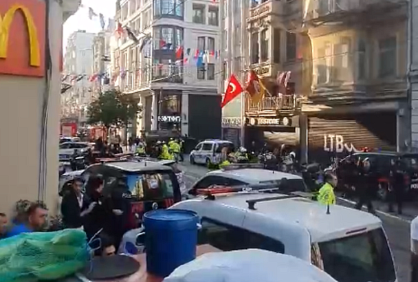 Шесть человек стали жертвами взрыва в центре Стамбула