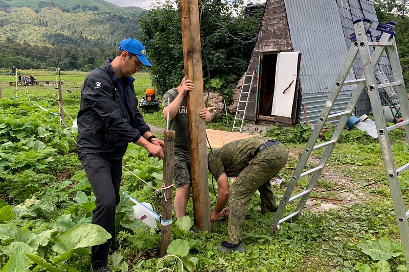 В Кавказском заповеднике на приюте «Фишт» установили электроизгородь для отпугивания медведей