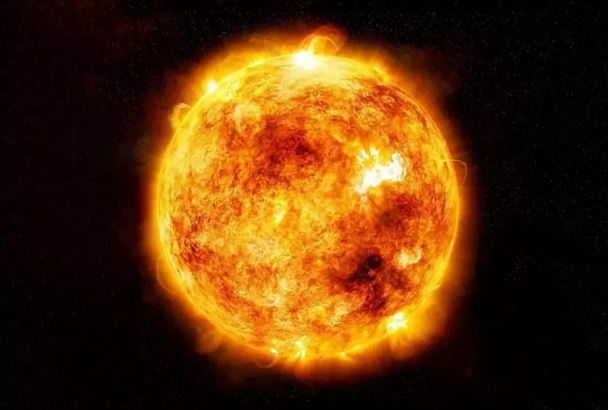 Сильные вспышки произошли на Солнце: накроет ли Землю магнитная буря