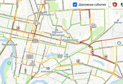 Город стоит: на дорогах Краснодара образовались 9-балльные пробки